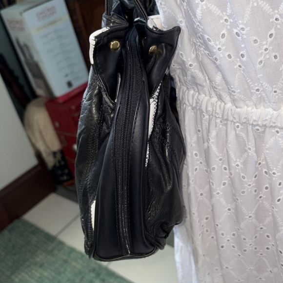 Vintage 1980s patchwork leather bag shoulder bag  3 compartment  black/white EVC - Picture 6 of 16